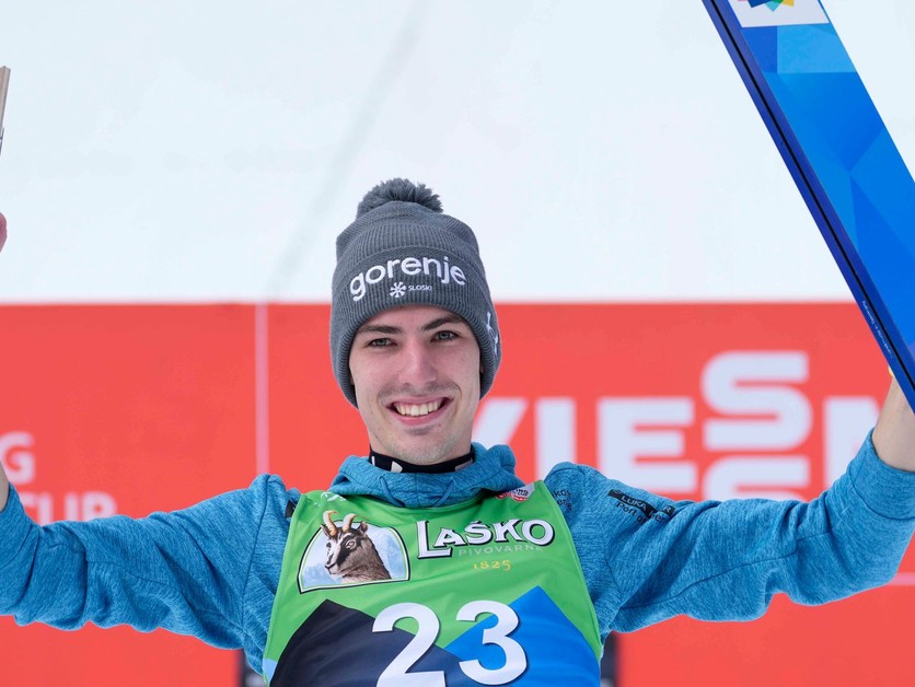 Slovinský reprezentant v skokoch na lyžiach Timi Zajc.