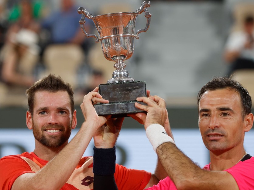 Ivan Dodig (vpravo) a Austin Krajicek triumfovali vo štvorhre na Roland Garros 2023.