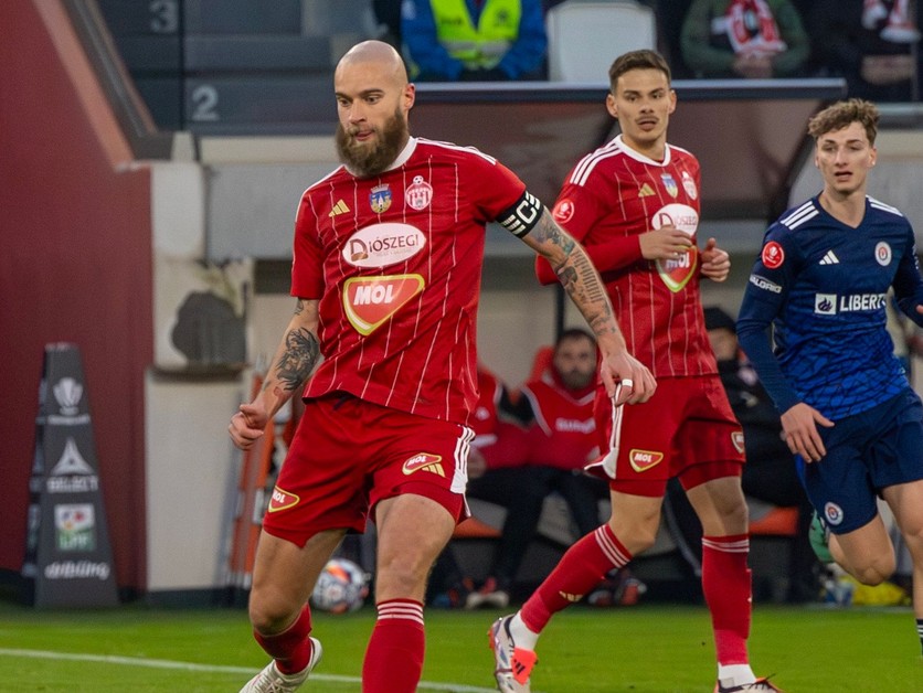 Branislav Niňaj v drese Sepsi. 