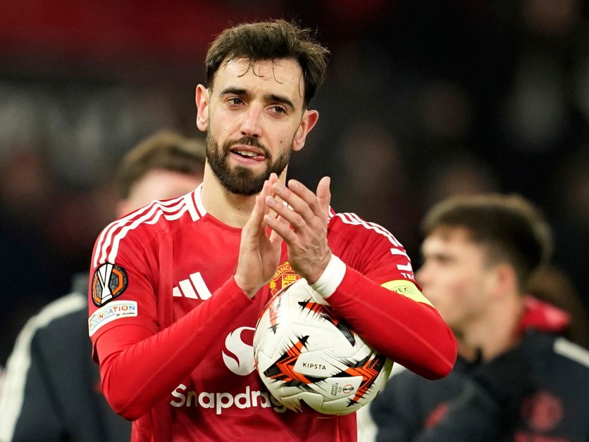 Portugalský futbalista Bruno Fernandes v drese Manchestru United. 