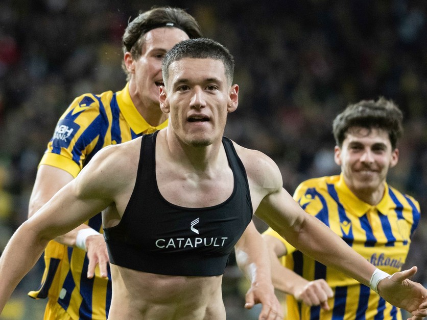 Gólová radosť futbalistov DAC, v popredí strelec gólu Damir Redzic.