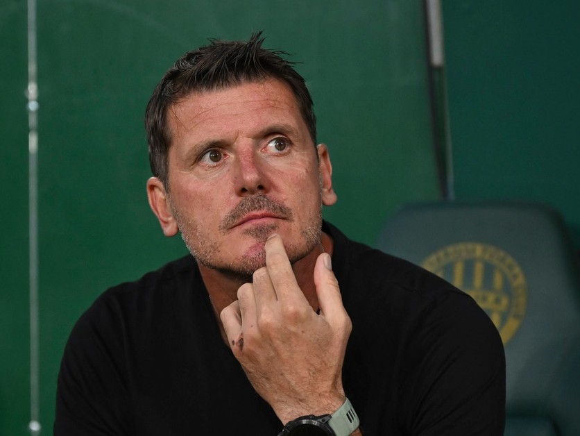 Tréner Balázs Borbély z Ferencvárosu Budapešť pred začiatkom zápasu 3. predkola Európskej ligy Ferencváros Budapešť - Górnik Zabrze.