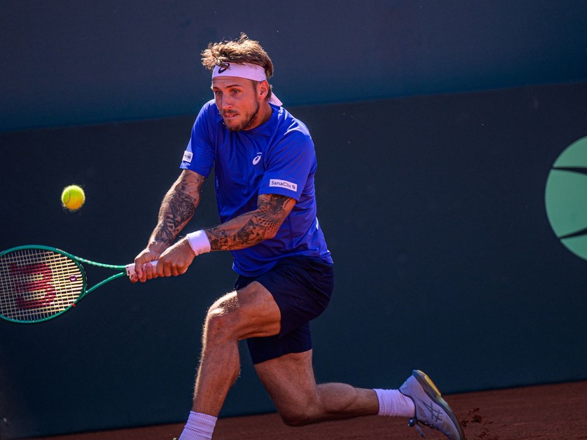 Alex Molčan - Stefanos Tsitsipas: ONLINE prenos zo zápasu Slovensko - Grécko v Davis Cupe 2026.