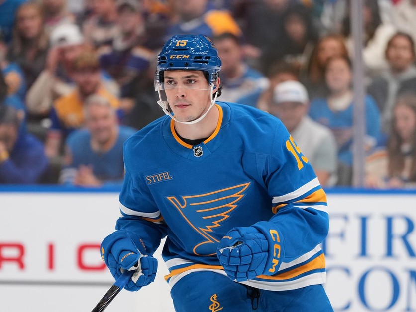 Dalibor Dvorský v drese St. Louis Blues.