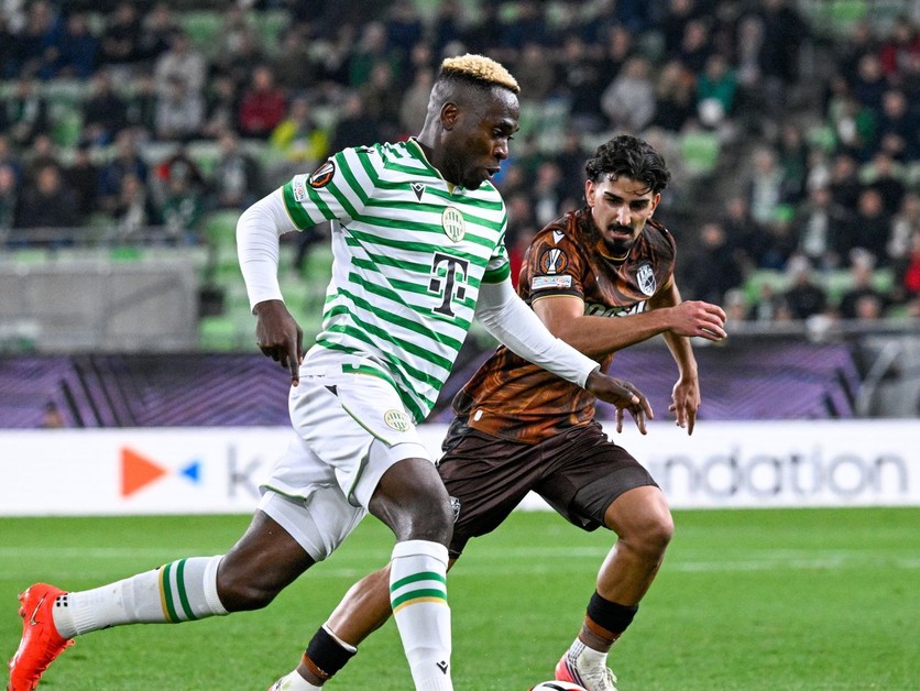 Bamidele Yusuf a Merchas Doski.