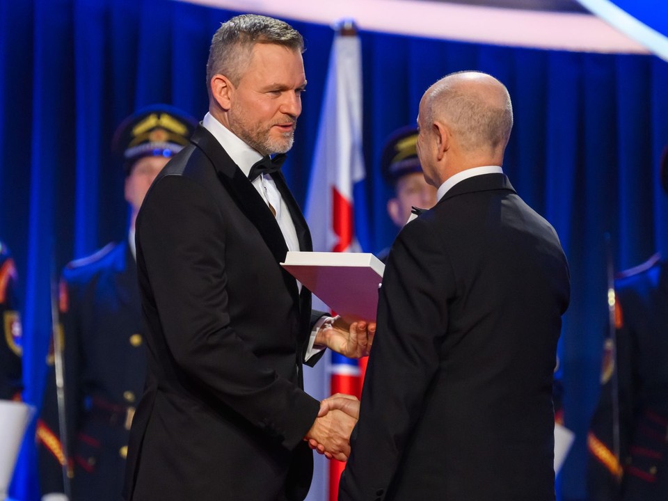 SR Bratislava prezident osobnosti vyznamenania udeľovanie BAX.jpg