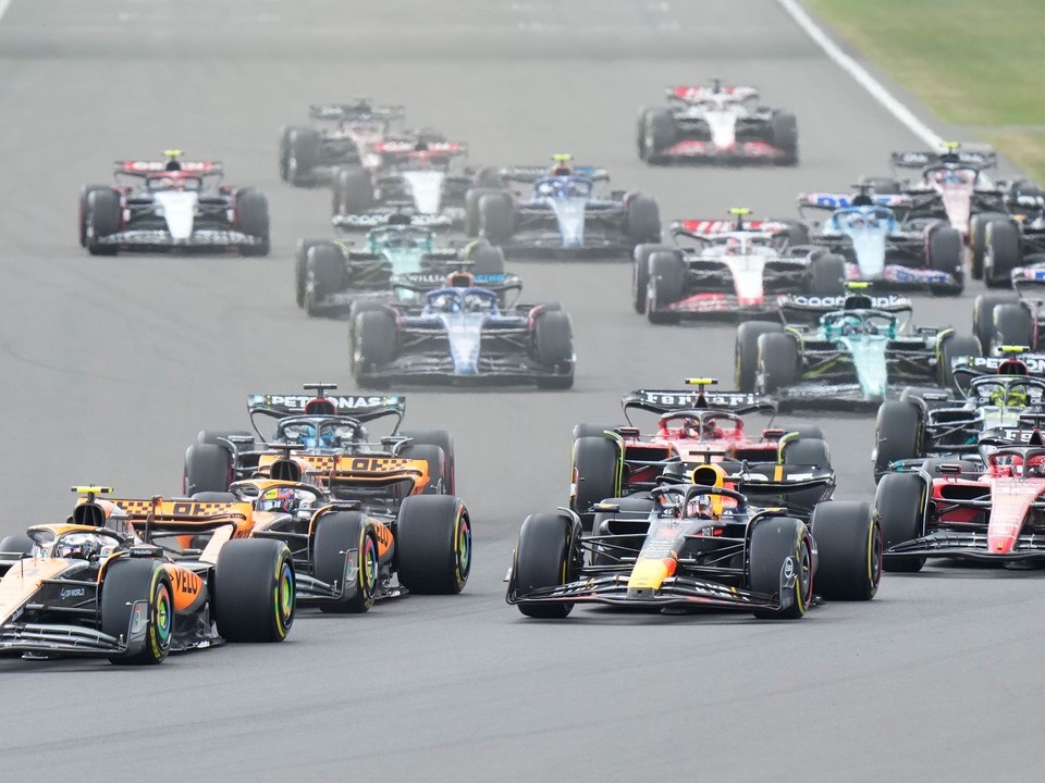 Pretekári formuly 1 idú Veľkú cenu Veľkej Británie. Aký je časový harmonogram?