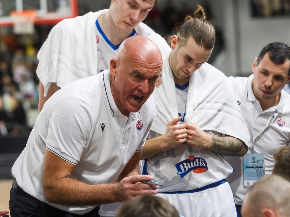 Tréner slovenskej basketbalovej reprezentácie Aramis Naglič.