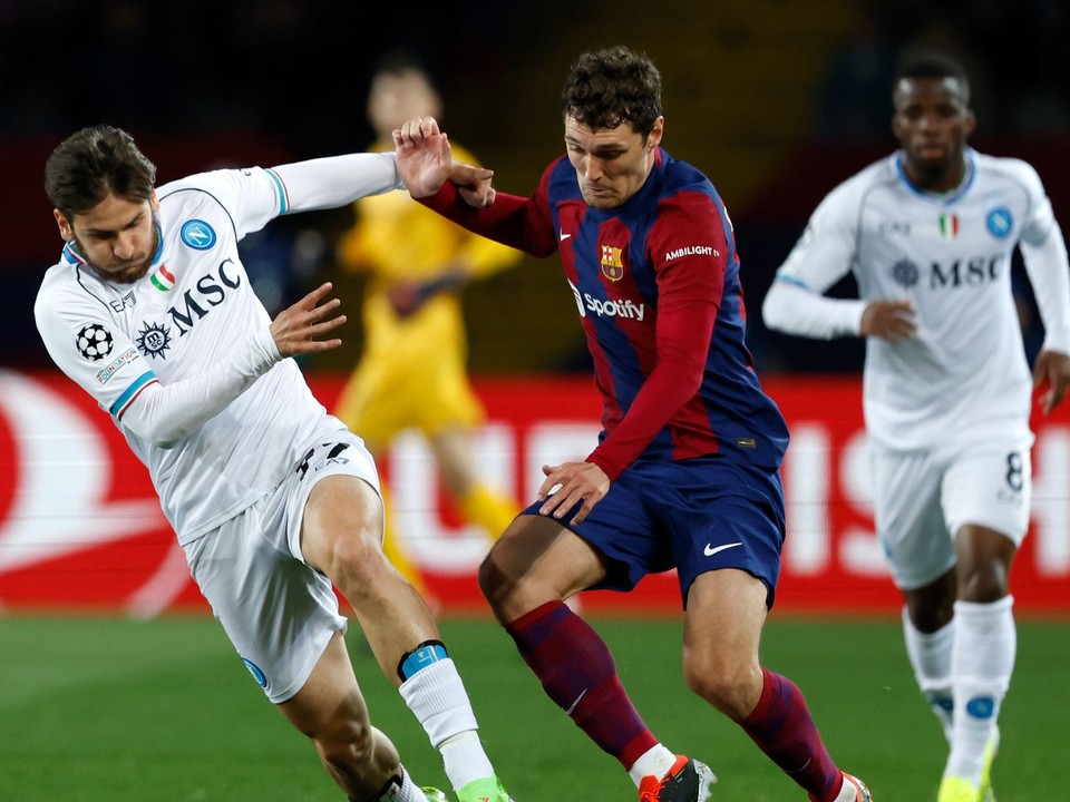 Andreas Christensen v drese Barcelony.