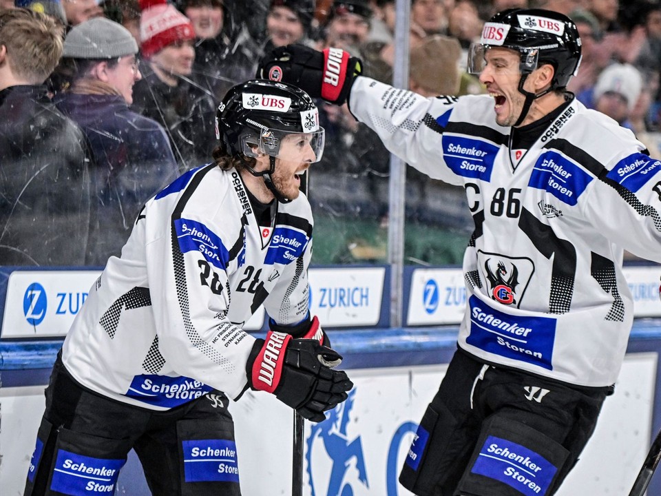 Christoph Bertschy a Julien Sprunger. 