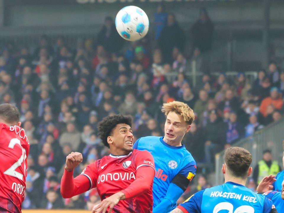 Fotka zo zápasu Holstein Kiel - VfL Bochum.