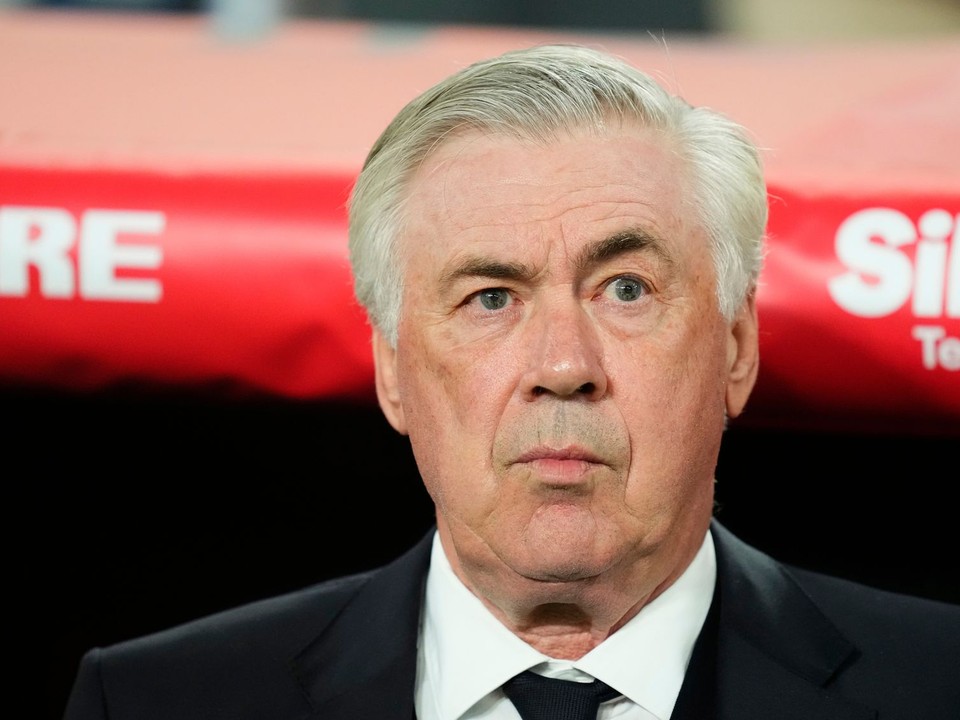 Tréner Carlo Ancelotti.