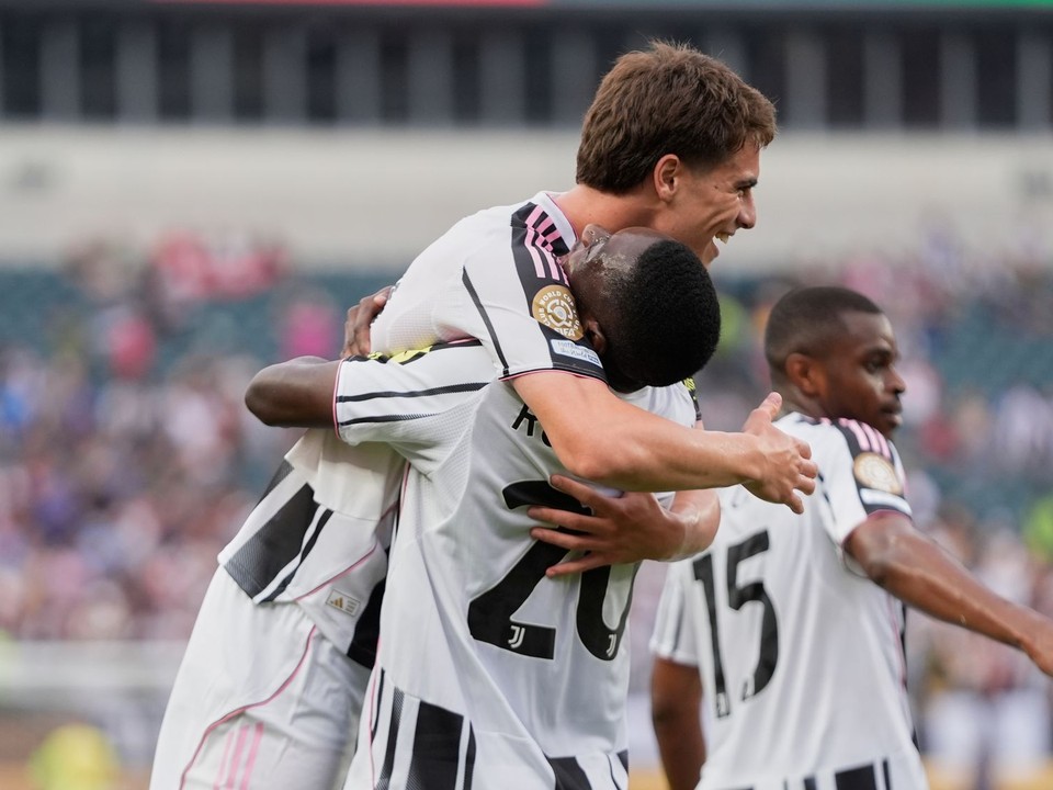 Juventus oslavuje gól. 
