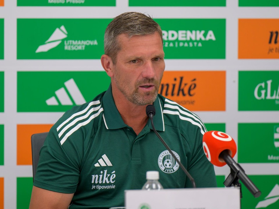 Hlavný tréner Jaroslav Hynek počas tlačovej konferencie FC Tatrana Prešov pred štartom nového ročníka Niké ligy.