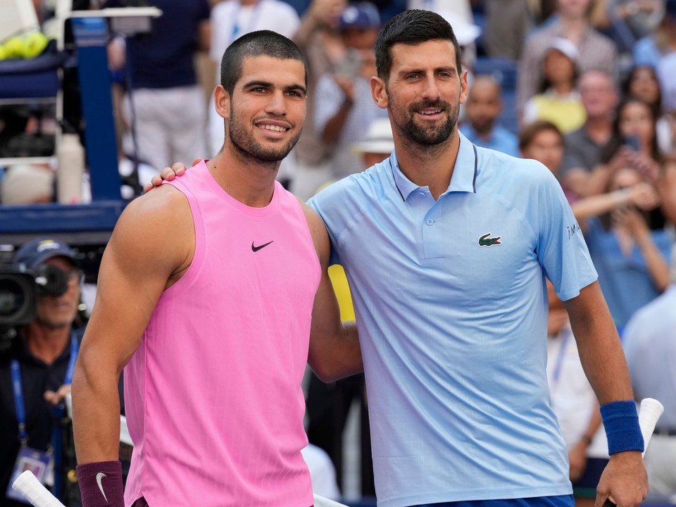 Carlos Alcaraz a Novak Djokovič