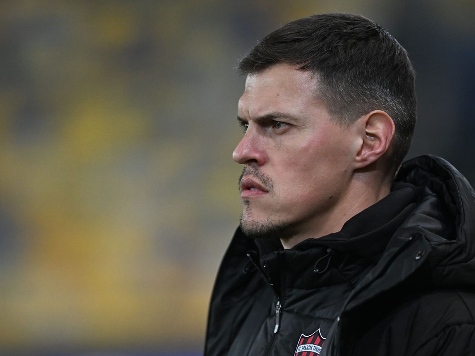 Tréner Trnavy Martin Škrtel počas zápasu 17. kola futbalovej Niké ligy medzi FC DAC 1904 Dunajská Streda - FC Spartak Trnava.
