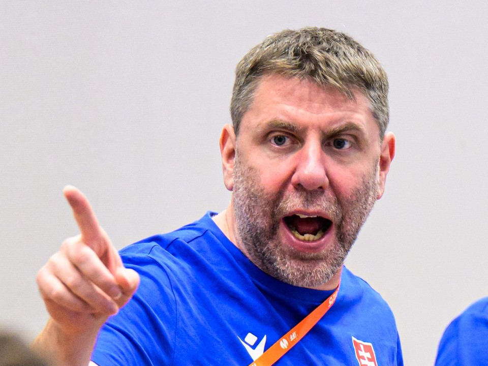 Na snímke hlavný tréner slovenských florbalistiek Michal Jedlička.