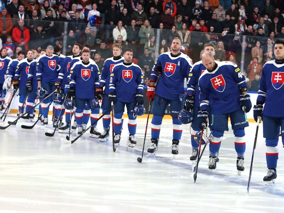 Na snímke slovenská reprezentácia pred zápasom Vianočného Kaufland Cupu.