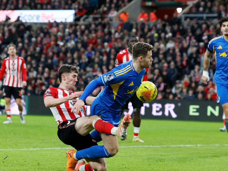 Momentka zo zápasu Sunderland a Leeds United.