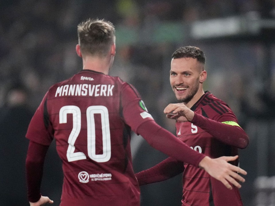 Lukáš Haraslín (vpravo)