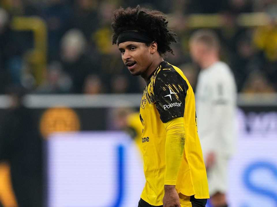 Karim Adeyemi v drese Borussii Dortmund.