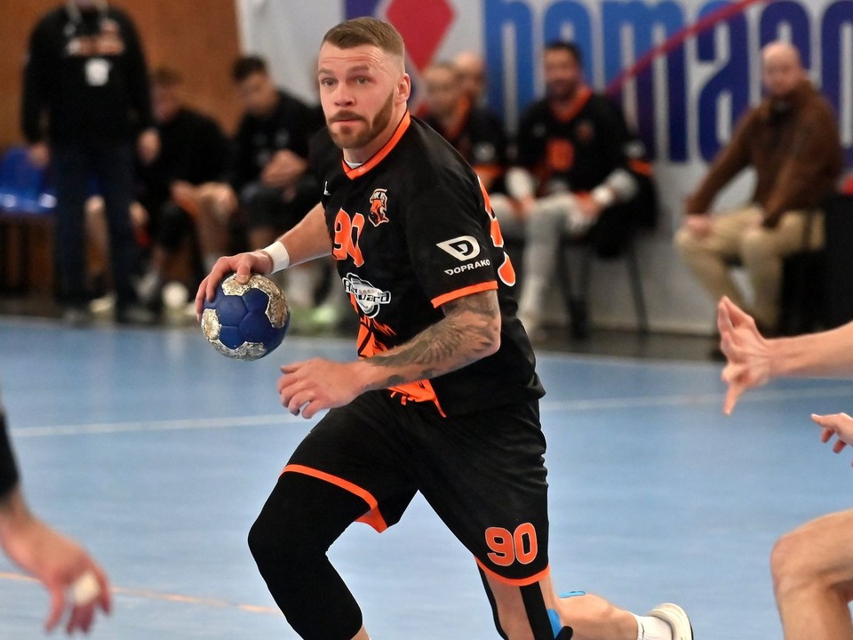 Vladimír Guzy (Košice) počas zápasu 14. kola Niké Handball Extraligy v hádzanej mužov HK Košice - HC Sporta Hlohovec.