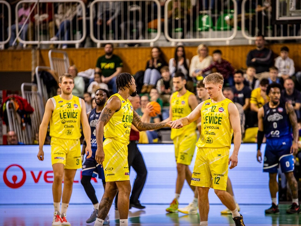 Hráči tímu Patrioti Levice.