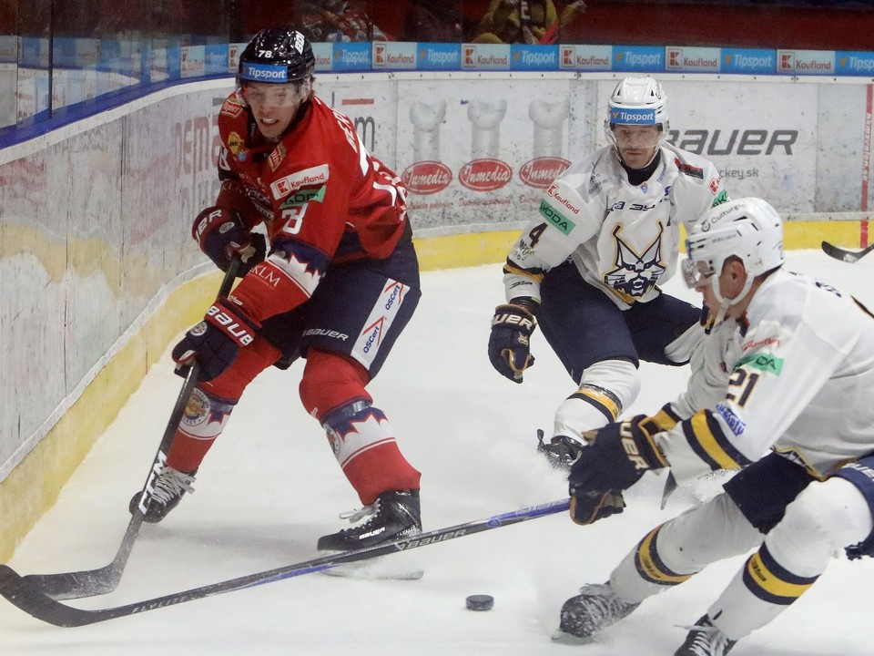 Carter Berger (Spišská Nová Ves) a Adam Žiak (Spišská Nová Ves) počas 40. kola Tipsport ligy.