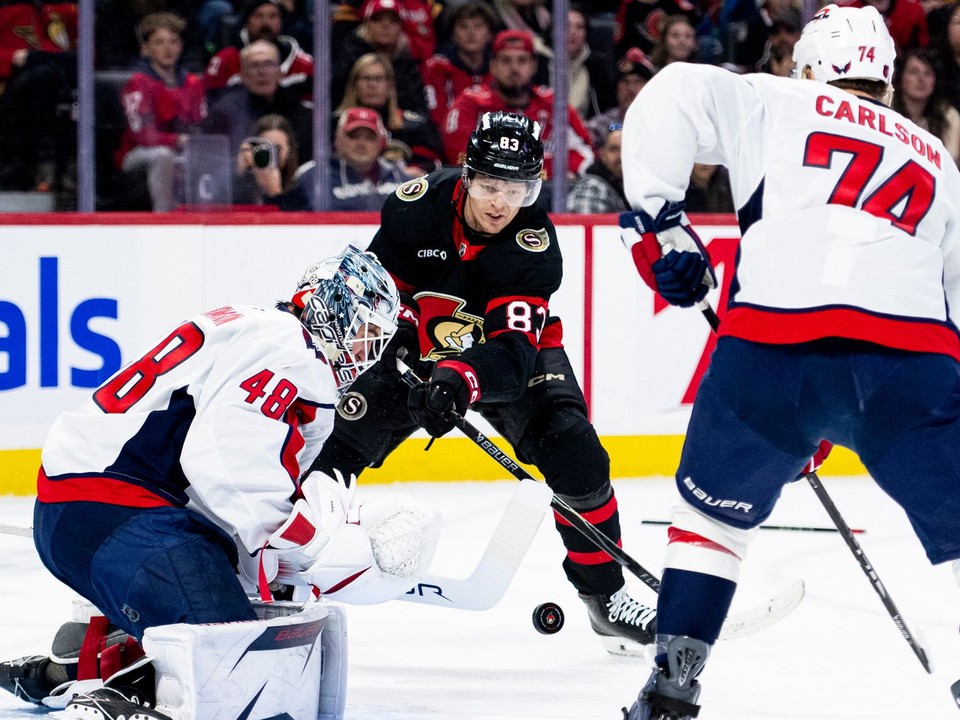 Momentka zo zápasu Ottawa Senators - Washington Capitals.