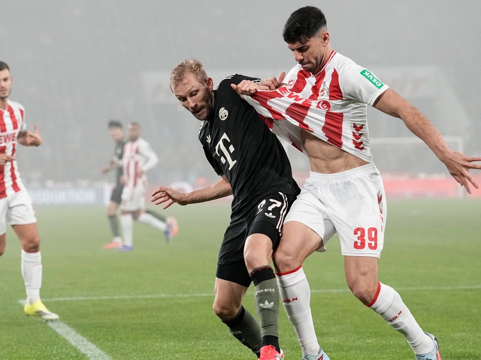 Konrad Laimer v zápase proti Kolínu nad Rýnom.