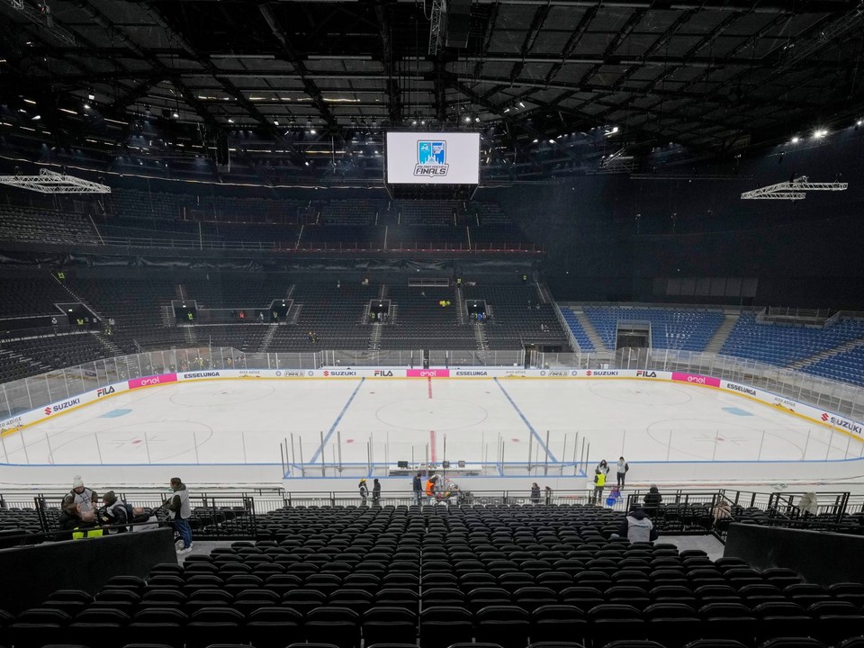 Pohľad na hokejovú arénu Santa Giulia začiatkom januára.