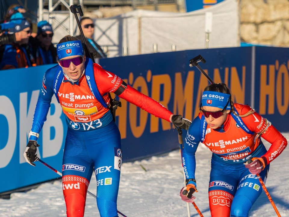 ONLINE: Štafeta žien v Oberhofe - Svetový pohár v biatlone.