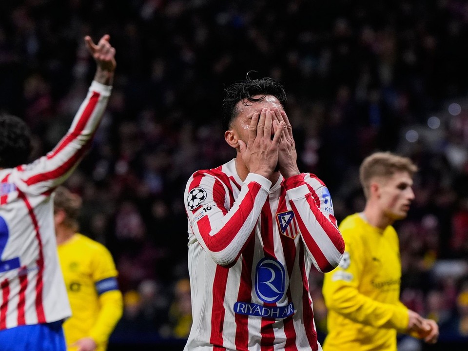 Carlos Martin v drese Atlética.