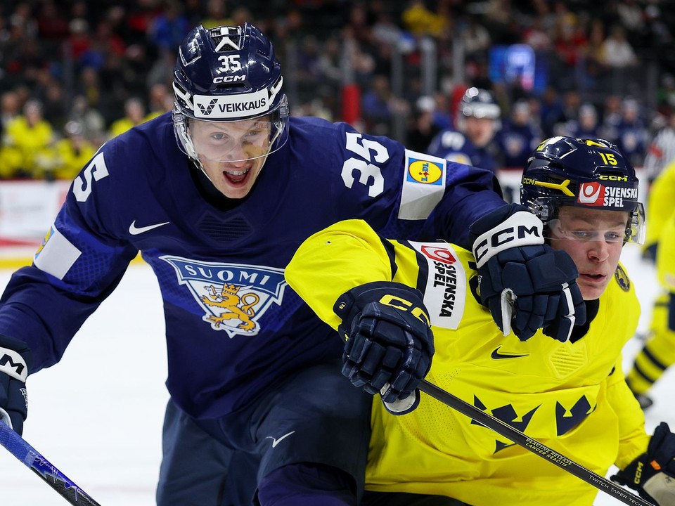 Fotka zo semifinálového zápasu Švédsko - Fínsko na MS U20 2026.