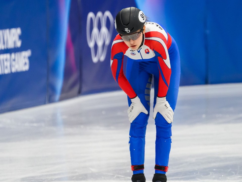 Na snímke sklamaná Slovenka Lea Popovičová počas kvalifikácie žien 500m.