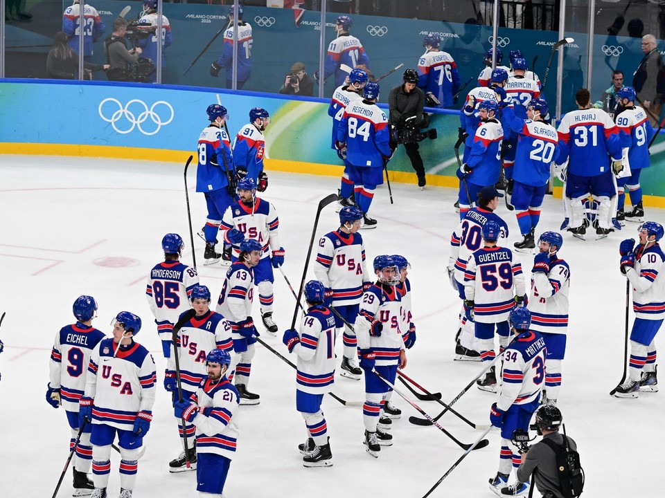 Hokejisti Slovenska a USA na ZOH 2026.