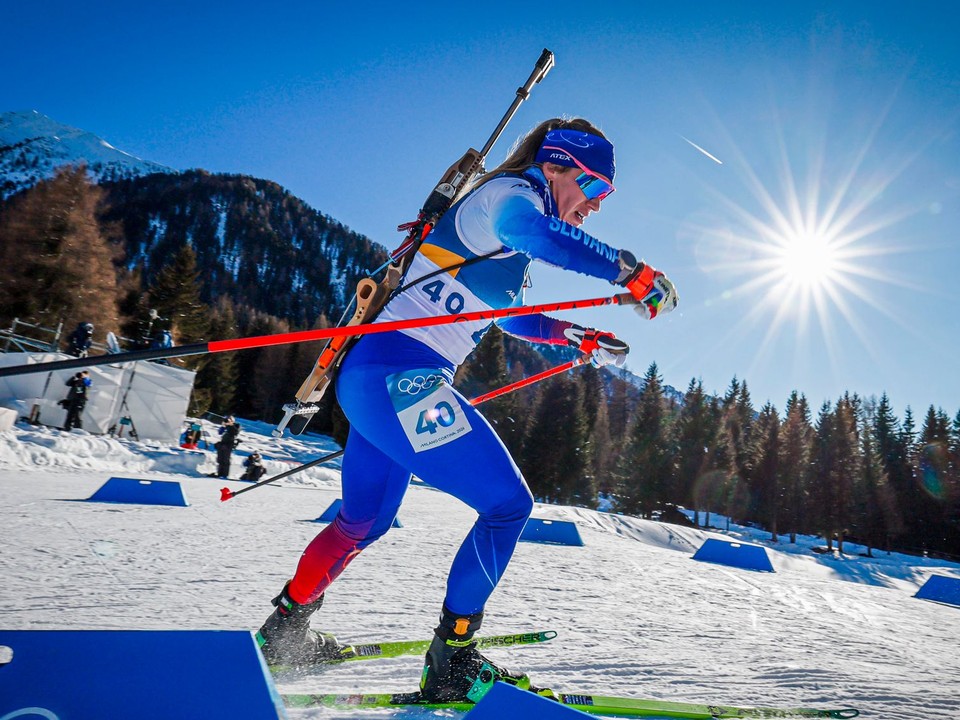 Paulína Bátovská Fialková počas stíhacích pretekov na 7,5km na zimných olympijských hrách v Anterselve.