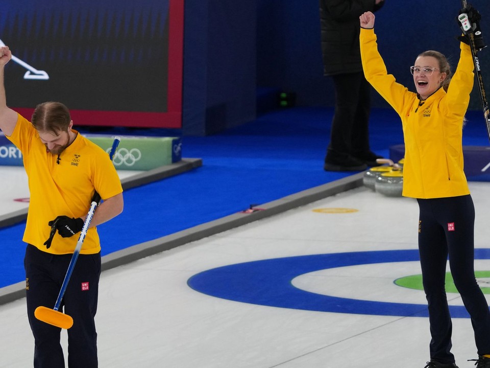 Švédski súrodenci v curlingu Isabella a Rasmus Wranaaovci