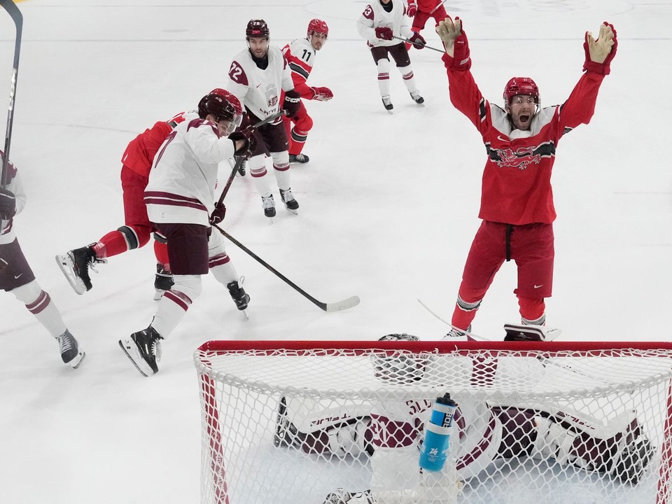 Nikolaj Ehlers (24) sa teší z gólu Dánov.