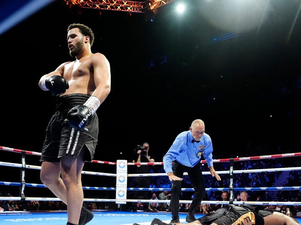 Moses Itauma a Jermaine Franklin.