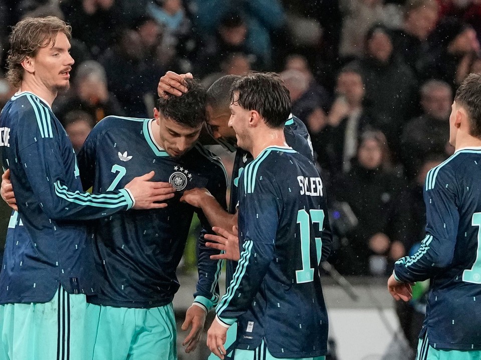 Nemecko oslavuje gól. 