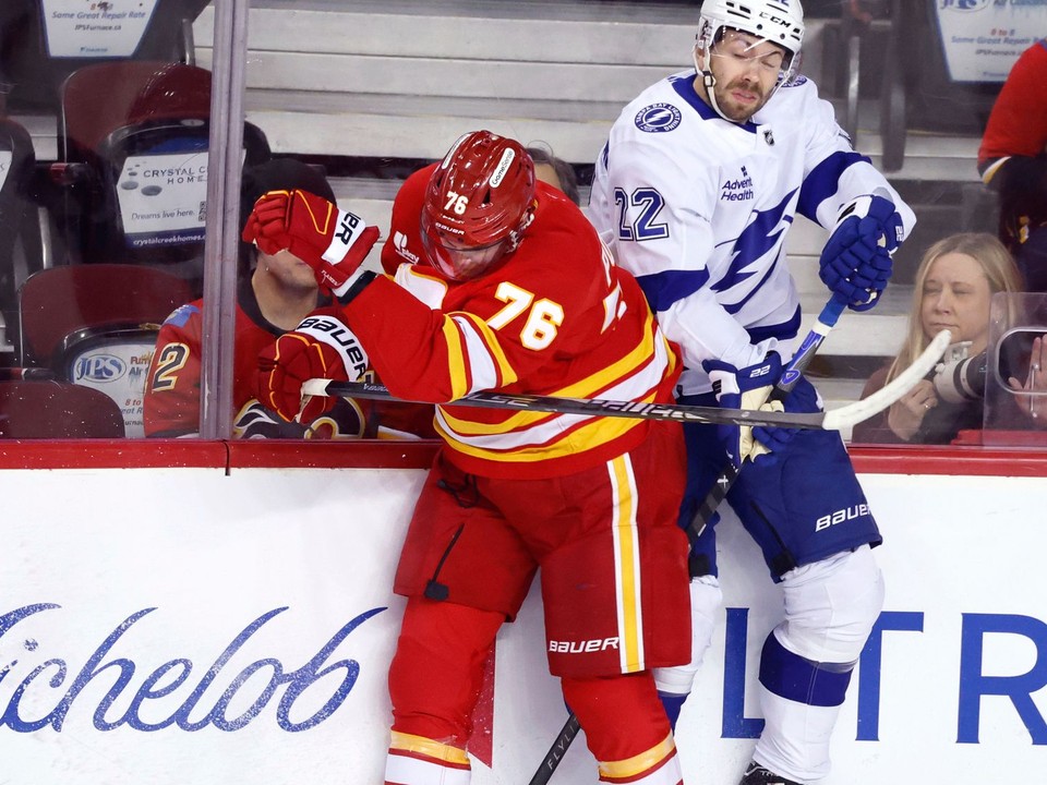 Oliver Bjorkstrand a' Martin Pospíšil.