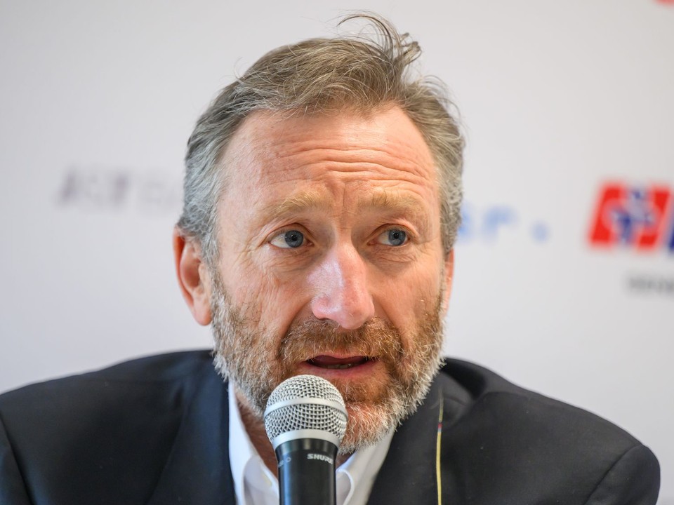 Miloslav Mečíř počas tlačovej konferencie po zasadnutí Rady Slovenského tenisového zväzu.