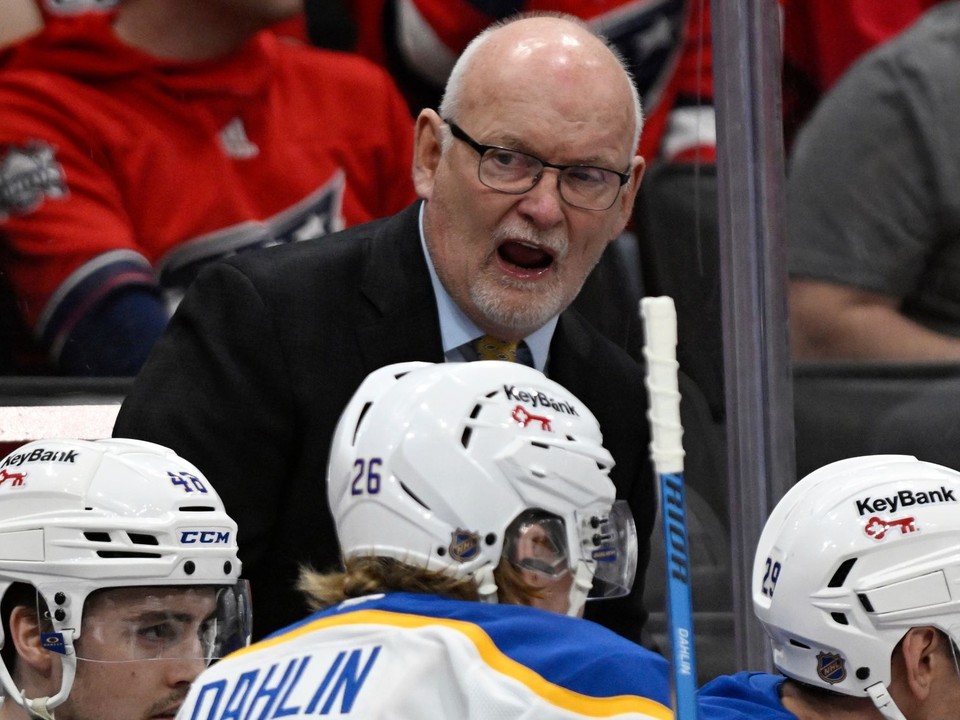 Tréner Buffala Lindy Ruff. 