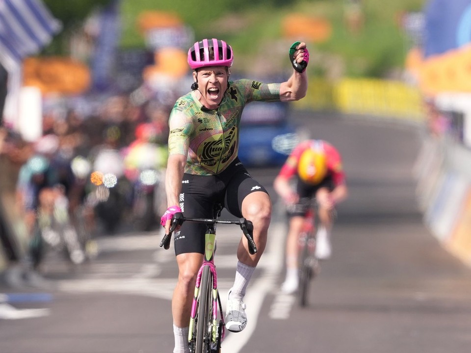 Michael Valgren víťazí v 17. etape Giro d'Italia 2026.
