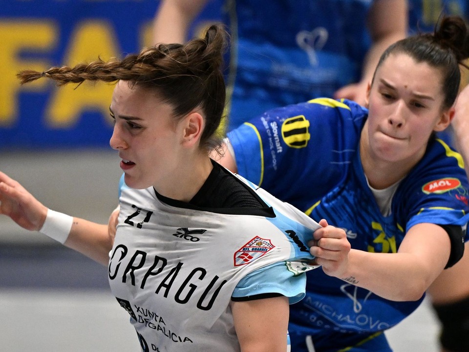 María Sancha Gonzálezová  (Guerdes) a Anastasiia Lazoraková (Michalovce).