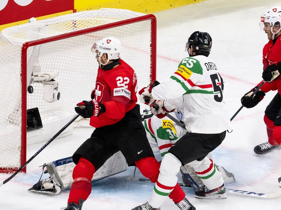 Fotka zo zápasu Švajčiarsko - Maďarsko na MS v hokeji 2026.