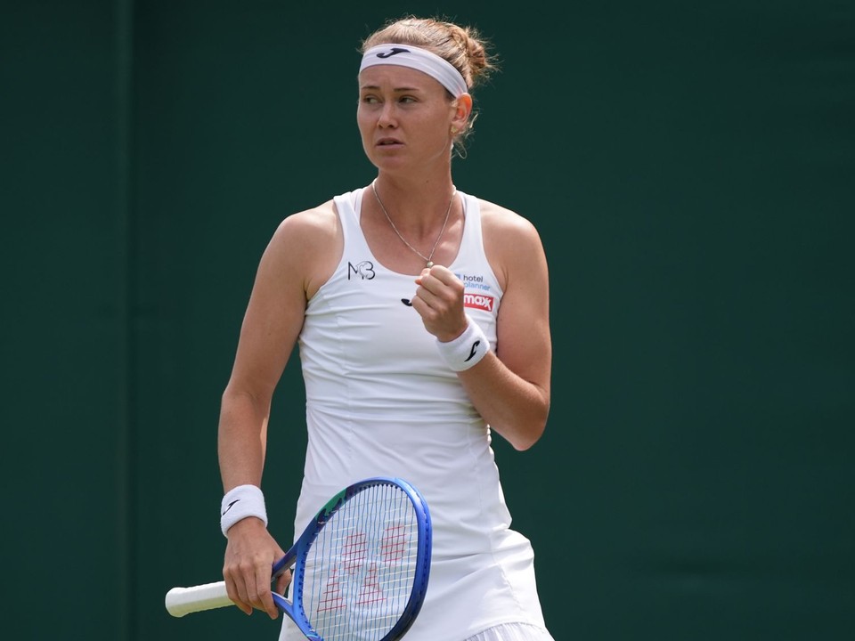 Marie Bouzková počas druhého kola vo Wimbledone 2026.