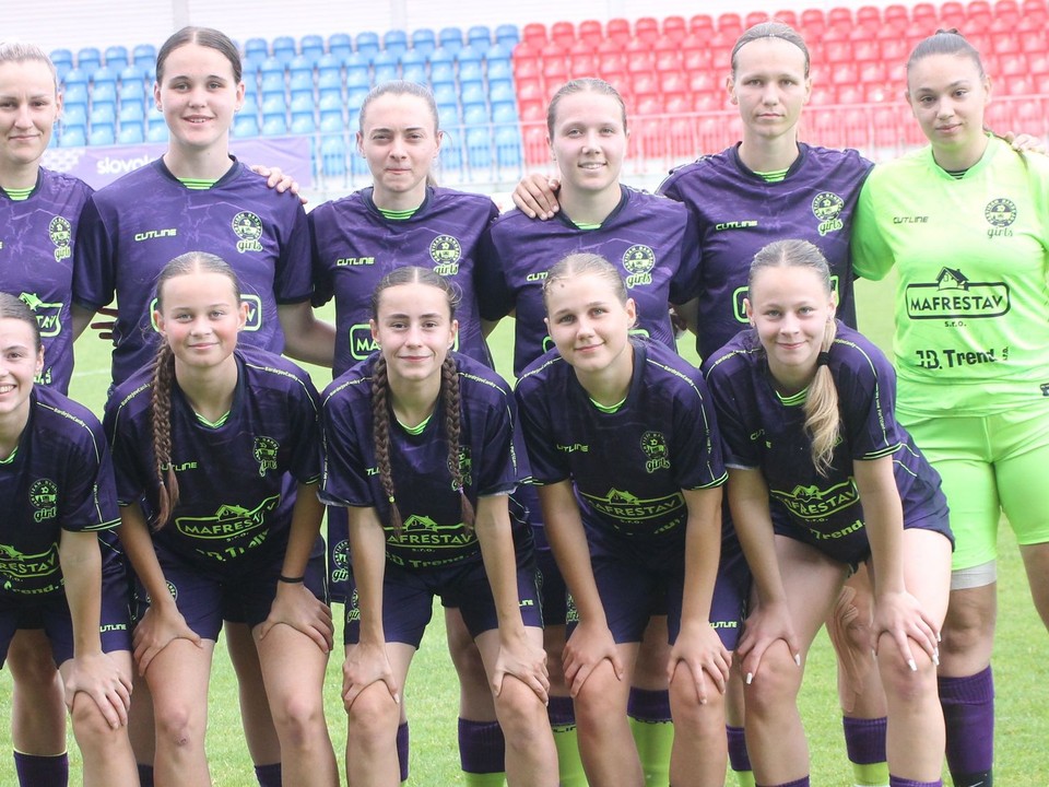 Futbalistky Partizán Bardejov.