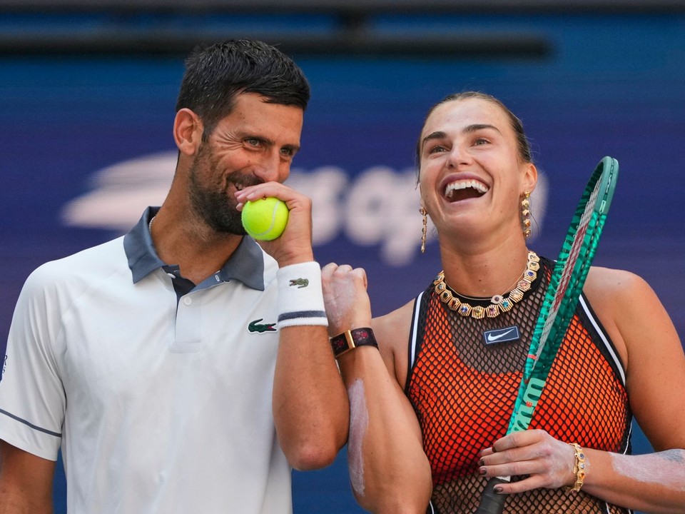 Novak Djokovič a Aryna Sabalenková. 